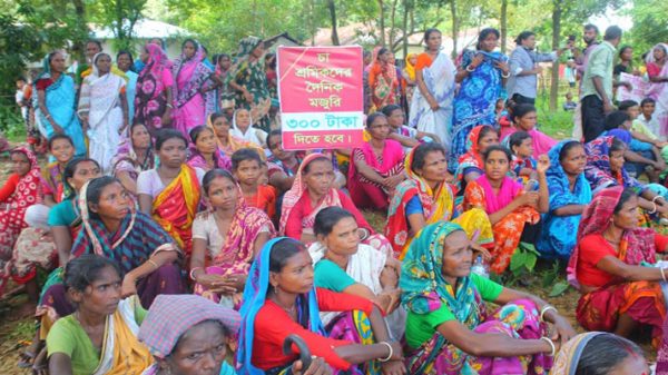 ধর্মঘট প্রত্যাহারের পর বেঁকে বসেছেন সিলেটের চা শ্রমিকরা - Natun Sylhet