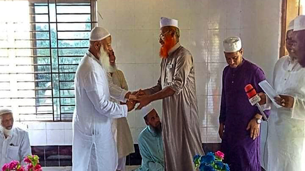 জামায়াতের পক্ষ থেকে জৈন্তাপুর জমিয়ত নেতৃবৃন্দকে ৫ লাখ টাকা অনুদান - Natun Sylhet