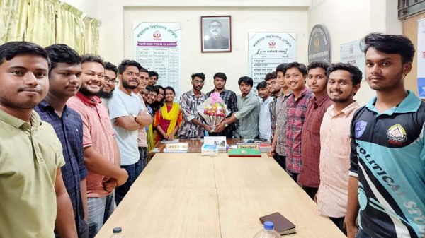 শাবি প্রেসক্লাবের সাথে সাস্ট ক্যারিয়ার ক্লাবের মতবিনিময় - Natun Sylhet