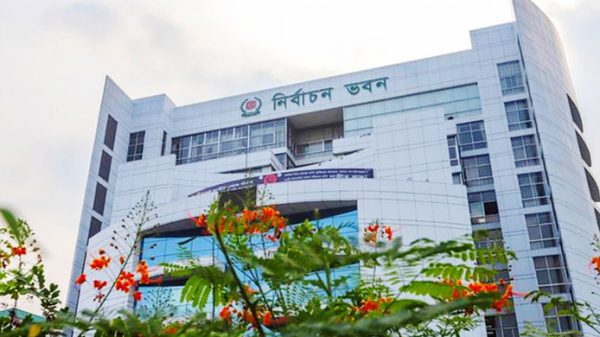 ফিঙ্গার না মেলা ভোটারদের ফের আঙুলের ছাপ নেবে ইসি - Natun Sylhet