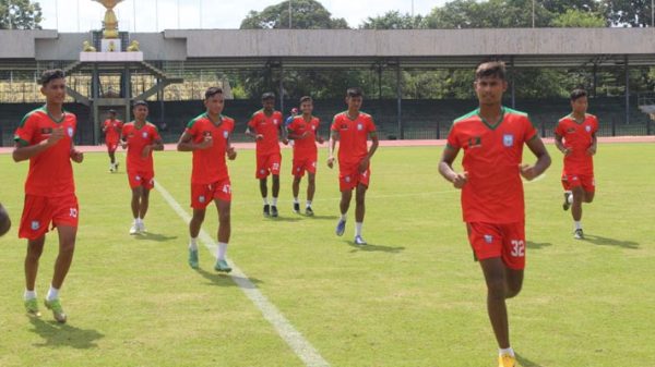 ভারতকে হারিয়ে ফাইনালে যেতে চায় বাংলাদেশ - Natun Sylhet