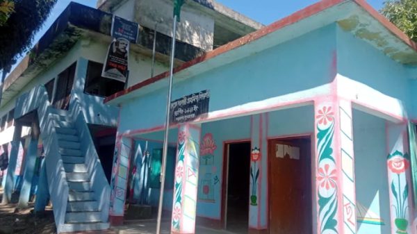 খেলার মাঠ নেই শাল্লার ১০৭ প্রাথমিক বিদ্যালয়ে - Natun Sylhet