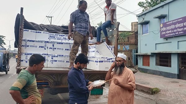 ভারতে গেল ইলিশের প্রথম চালান - Natun Sylhet