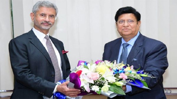 আব্দুল মোমেনকে নৈশভোজের আমন্ত্রণ জানালেন ভারতের পররাষ্ট্রমন্ত্রী - Natun Sylhet