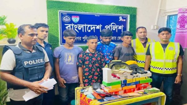 কমলগঞ্জে মোবাইলের দোকান চুরির ঘটনায় আটক ৪ - Natun Sylhet