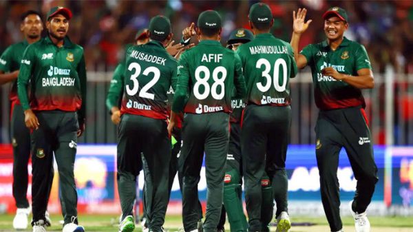 বাঁচা-মরার লড়াইয়ে বাংলাদেশ দলে তিন পরিবর্তন - Natun Sylhet