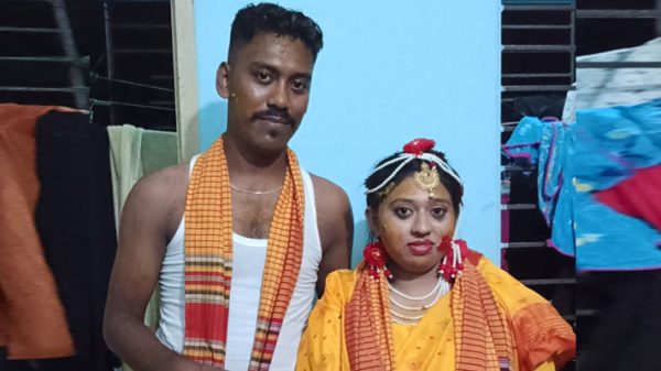 প্রেমের টানে মালয়েশিয়ান তরুণী চাঁদপুরে - Natun Sylhet