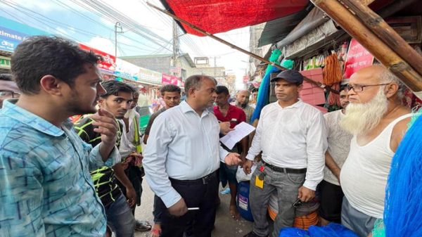 সিলেটে নিষিদ্ধ পলিথিন বিক্রির দায়ে ৫ প্রতিষ্ঠানে জরিমানা - Natun Sylhet