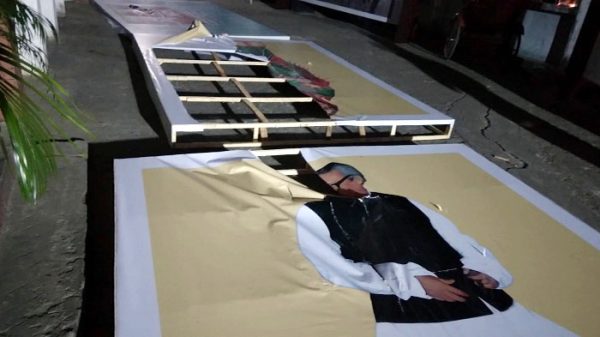সিলেটে ছাত্রদলের মিছিল থেকে বঙ্গবন্ধুর ছবি ভাঙচুর, আটক ৪ - Natun Sylhet