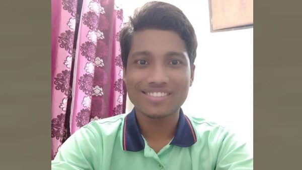 ঢাবির হলের ছাদ থেকে পড়ে ছাত্রের মৃত্যু - Natun Sylhet
