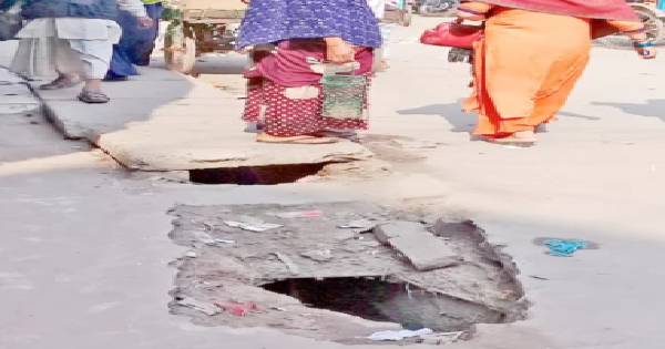 নগরীর শাপলাবাগে বিকট শব্দে উড়ে গেছে ড্রেনের ১৩টি স্ল্যাব - Natun Sylhet