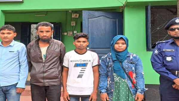 মৌলভীবাজার সীমান্ত থেকে চার রোহিঙ্গাসহ আটক ৫ - Natun Sylhet
