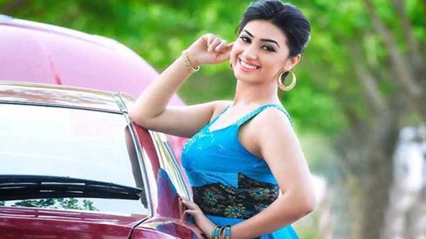 বিজ্ঞাপনচিত্রে চিত্রনায়িকা অপু বিশ্বাস - Natun Sylhet