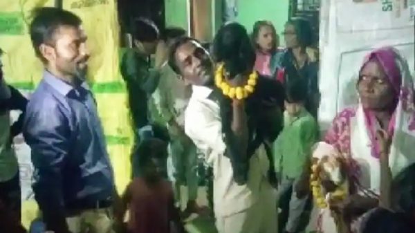 কেক কেটে-ডিজে বাজিয়ে ছাগলের জন্মদিন উদযাপন - Natun Sylhet