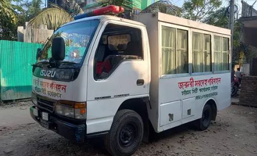 অবসরের টাকা নিয়ে সন্তানদের দ্বন্দ্ব, ৩০ ঘণ্টাও দাফন হয়নি লাশ - Natun Sylhet