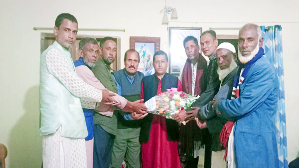 শান্তিগঞ্জ উপজেলা আ'লীগের সাধারণ সম্পাদকের সাথে ইউপি চেয়ারম্যানের শুভেচ্ছা বিনিময় - Natun Sylhet