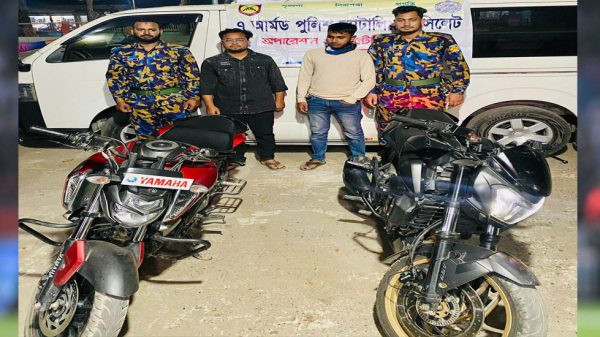 ছাতকে ২টি চোরাই মোটরসাইকেলসহ আটক ২ - Natun Sylhet