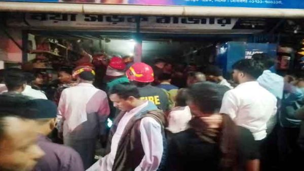 সিলেট মুদি দোকানে অগ্নিকান্ড - Natun Sylhet