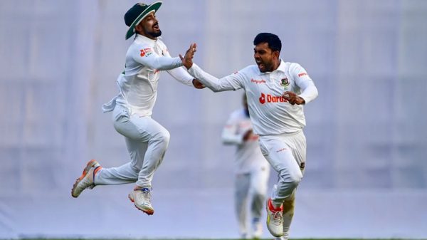 শেষ বিকেলের শীত নয়, বাঘের গর্জনে কাঁপছে ভারত - Natun Sylhet