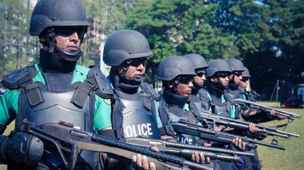 অপরাধীদের গ্রেফতারে দেশব্যাপী শুরু পক্ষকালের বিশেষ পুলিশী অভিযান - Natun Sylhet