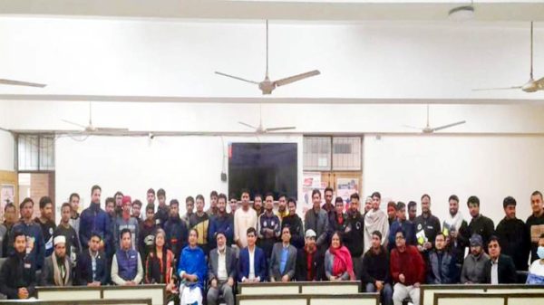 শাবিপ্রবির বঙ্গবন্ধু হলে জাতীয় দিবসের রচনা ও কুইজ প্রতিযোগিতার পুরস্কার বিতরণ - Natun Sylhet