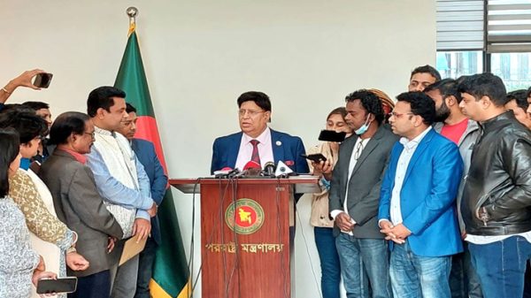 সরকার অবাধ, সুষ্ঠু ও নিরপেক্ষ নির্বাচনে প্রতিজ্ঞাবদ্ধ: পররাষ্ট্রমন্ত্রী - Natun Sylhet